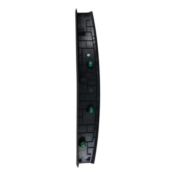 Acabamento Superior Central Vidro Tampa Traseira Tracker 1.2