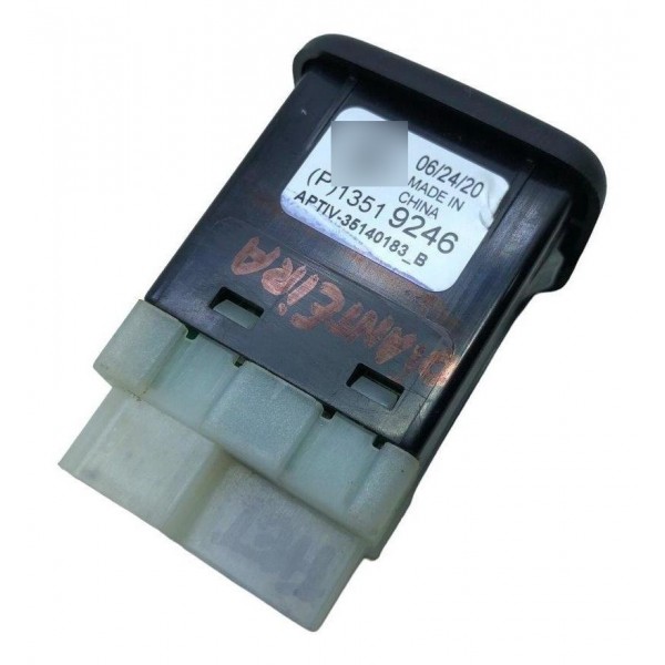 Entrada Usb Dianteira Console Central Tracker Premier 1.2 22
