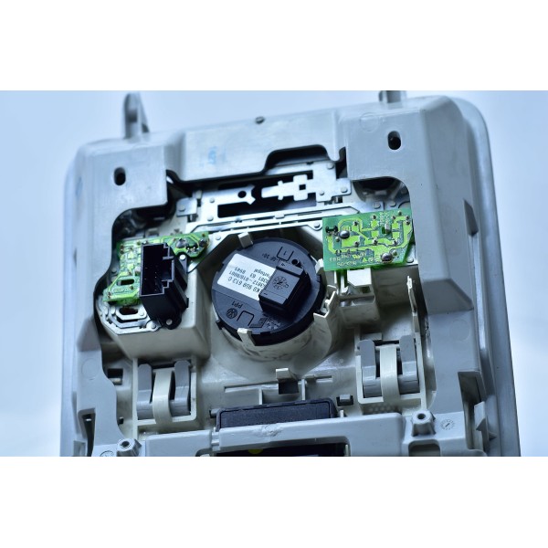 Luz Cortesia Dianteiro Teto Vw Passat 2.0 Tsi 2011 Ler