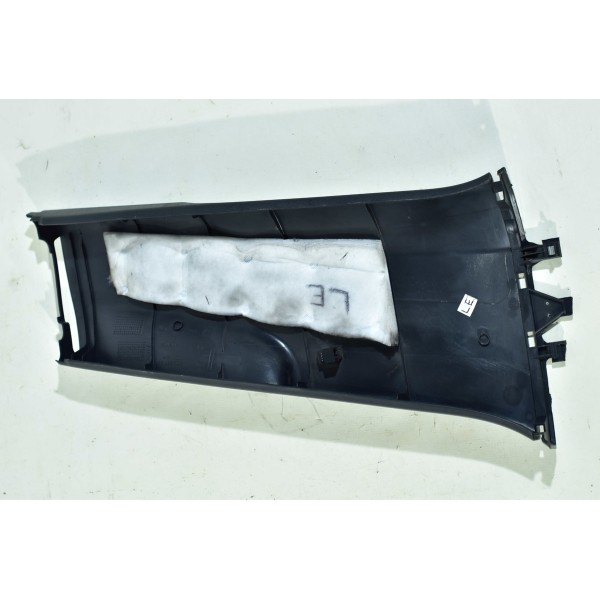 Moldura Inferior Coluna Central Motorista Passat 2.0 Tsi 11