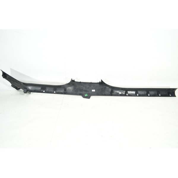 Soleira Lateral Direita Preta Vw Virtus Msi 1.6