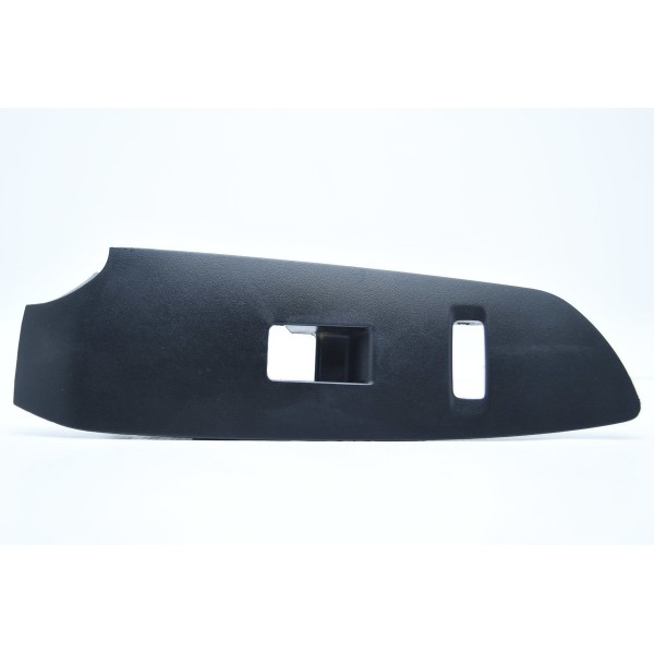 Moldura Botão Vidro Dianteiro Direito Gm Tracker 1.4 Turbo