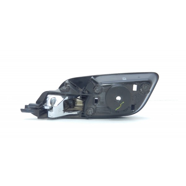 Maçaneta Interna Porta Dianteira Direito Tracker Ltz Turbo