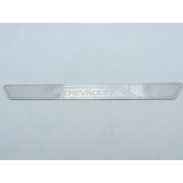 Par Soleira Chevrolet Porta Dianteira Gm Tracker Ltz 1.4 Tur