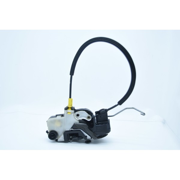 Trava Elétrica Porta Traseira Direita Gm Tracker 1.4 Turbo