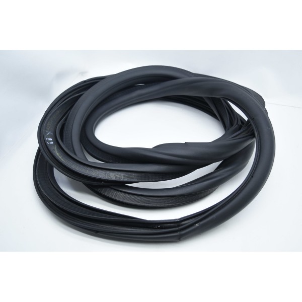 Borracha Porta Traseira Esquerda Gm Tracker 1.4 Turbo