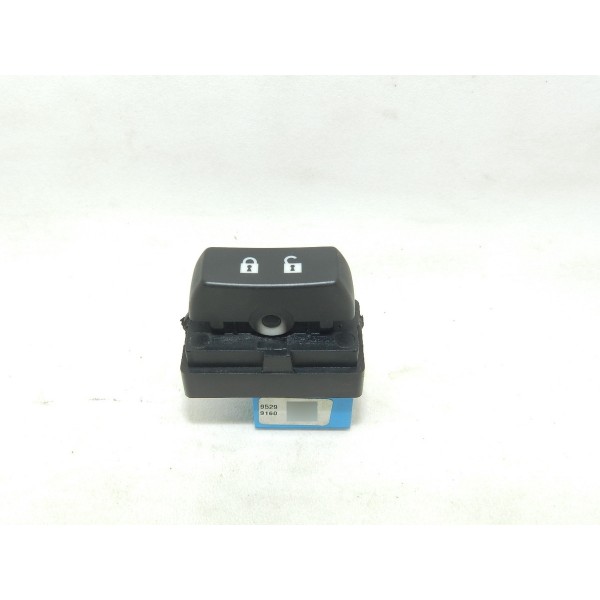 Botão Trava Eletrica Dianteiro Direito Gm Tracker 1.4 Turbo