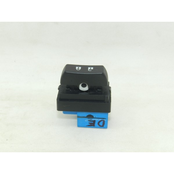 Botão Trava Eletrica Dianteiro Motorista Gm Tracker 1.4