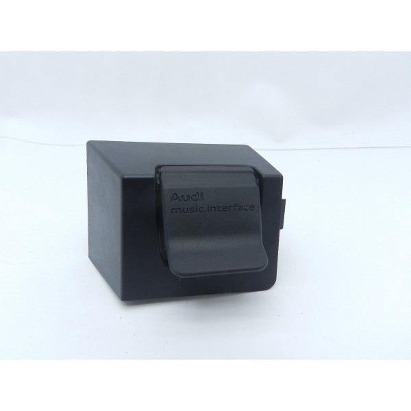 Tampa Conector Celular Interna Console Central Audi A6 Tfsi