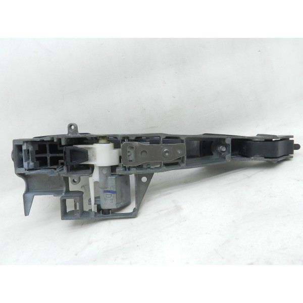 Macaneta Externa Dianteira Direita Peugeot 3008 Thp 1.6 2010