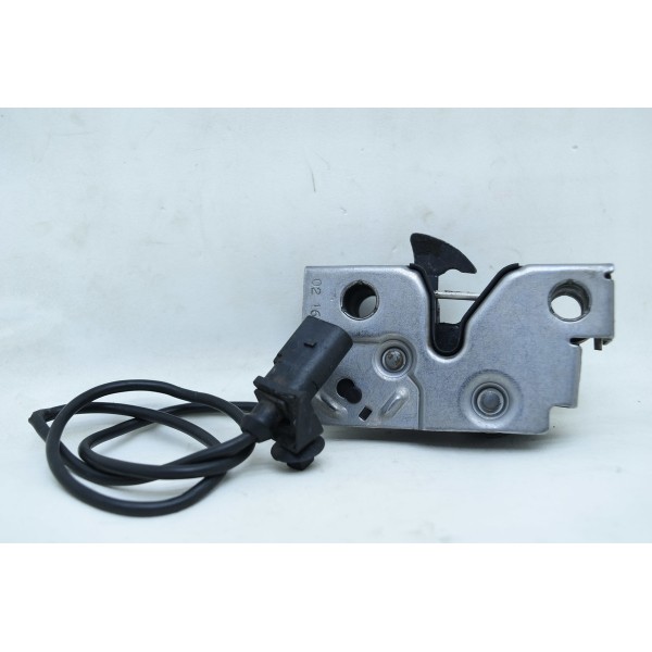 Trava Para Segurar Capô Vw Polo Tsi 1.0