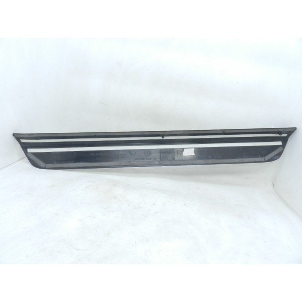 Soleira Porta Dianteira Direita Audi Q5 Tfsi 2.0 2011