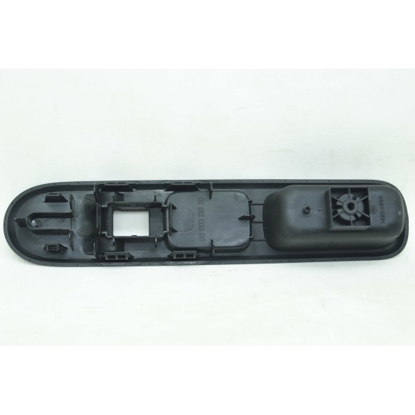 Moldura Botao Vidro Dianteiro Direito Peugeot 3008 Thp Ler