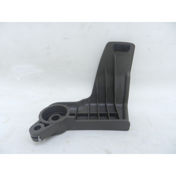Tampa Parafuso Forro Dianteiro Direito Cruze Hatch Ltz 1.4