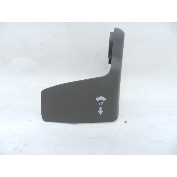Tampa Parafuso Forro Dianteiro Direito Cruze Hatch Ltz 1.4