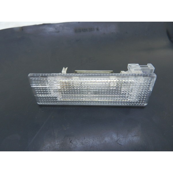 Luz De Cortesia Traseira Motorista Vw Tiguan 2.0 Tsi 17