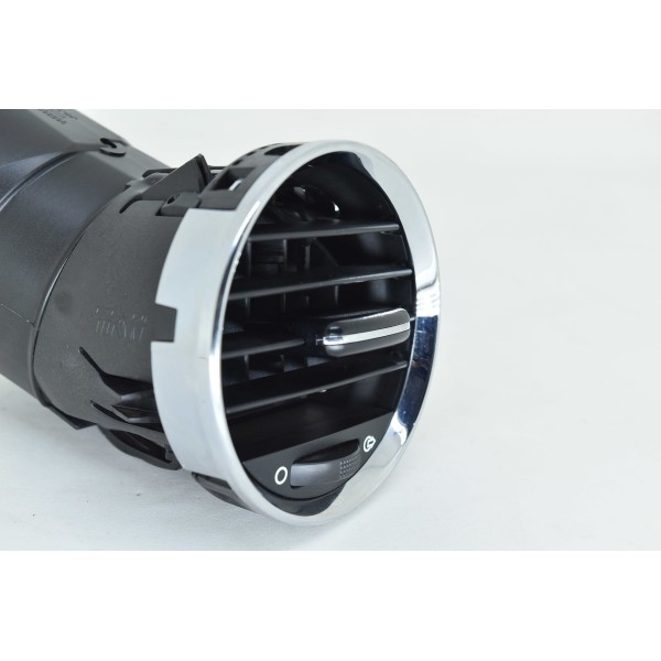 Difusor De Ar Dianteiro Esquerdo Peugeot 3008 Thp 1.6 14