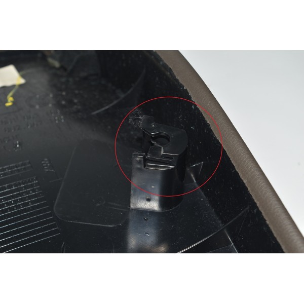 Forro De Porta Dianteiro Esquerdo Audi Q3 2.0 Tfsi Descrição