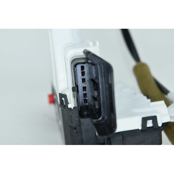 Trava Eletrica Traseira Direita Peugeot 308 Thp 1.6 14