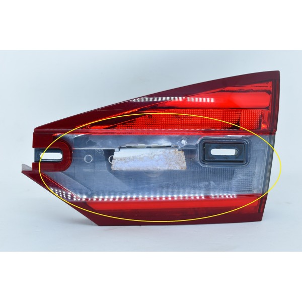 Lanterna Direita Fusion Titanium 2.0 2018 Descrição