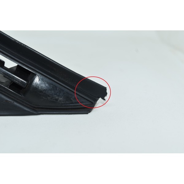 Moldura Superior Retrovisor L/ Direito Peugeot (descriçao)