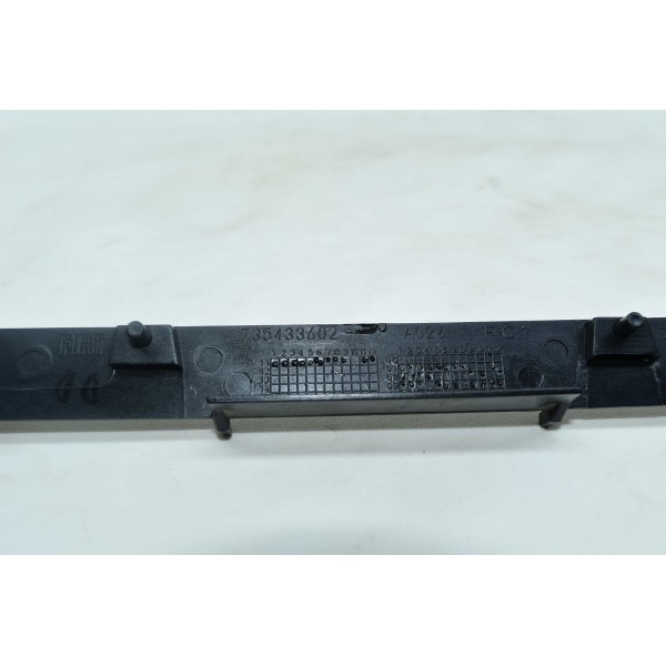 Moldura Acabamento Painel Fiat Bravo T-jet 1.4 13 (detalhe)