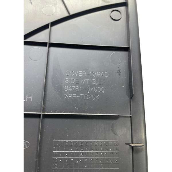 Acabamento Lateral Painel Esquerdo Hyundai Elantra Gls 2.0