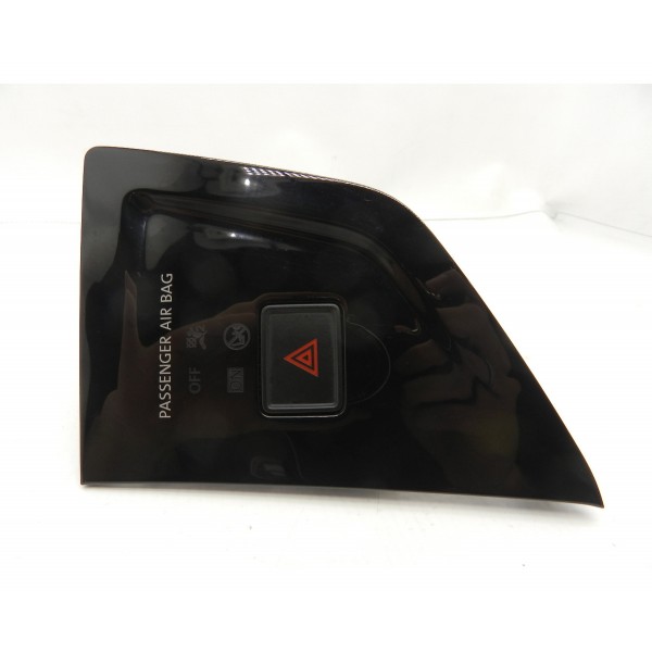 Botão Pisca Alerta Black Piano Vw Virtus Tsi 1.0