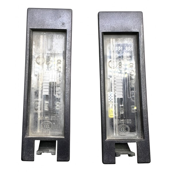 Par Luz Placa Traseira Gm Cruze Hatch Ltz 1.4 Turbo 2018 Par Luz Placa Traseira Gm Cruze Hatch Ltz 1.4 Turbo 2018