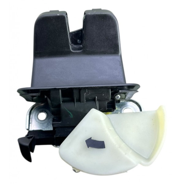 Trava Elétrica Tampa Porta Malas Vw Jetta 2.0 Tsi 211 2016