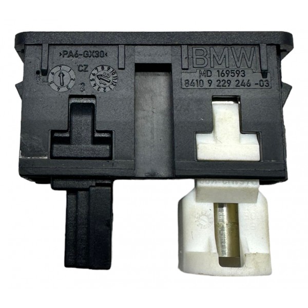 Tomada Usb Serial Auxiliar Bmw 320i 2.0 2016
