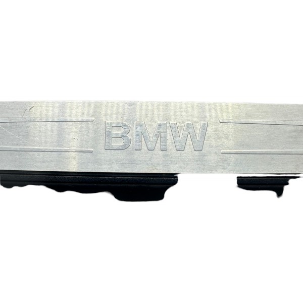 Soleira Porta Dianteira Passageiro / Motorista Bmw 320i 2.0