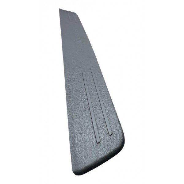 Soleira Externa Porta Traseira Esquerda Hyundai Veloster 12