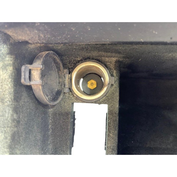 Porta Treco Inferior Central Multimidia Azera 3.0 V6 2014